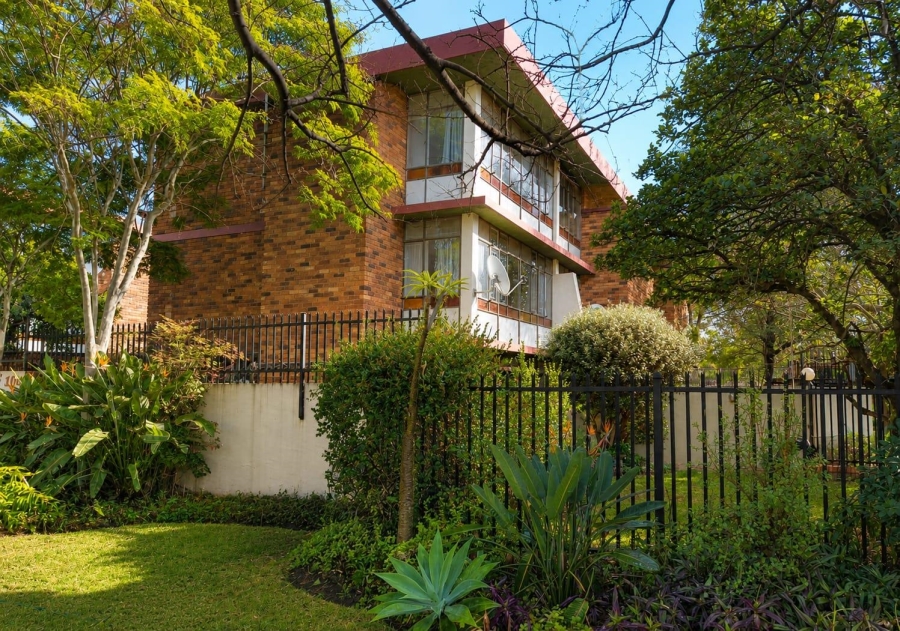 2 Bedroom Property for Sale in Queenswood Gauteng