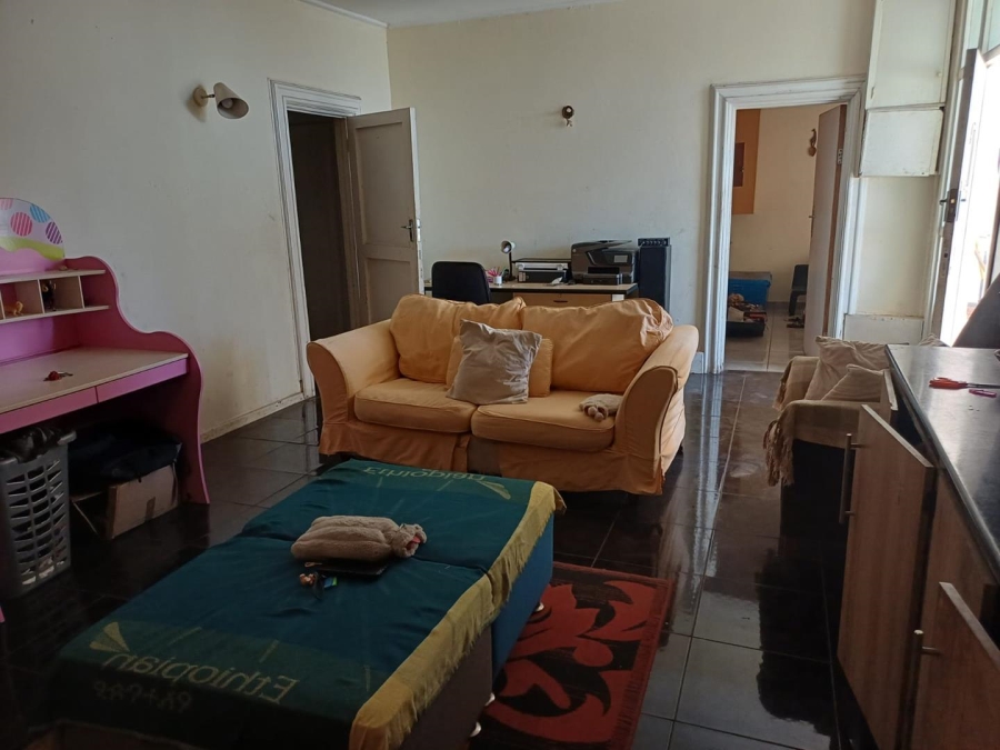 7 Bedroom Property for Sale in Kenilworth Gauteng