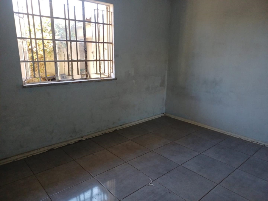 7 Bedroom Property for Sale in Kenilworth Gauteng