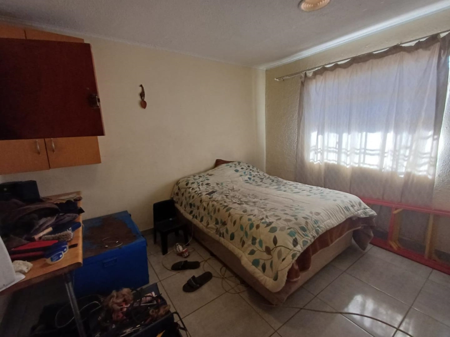 7 Bedroom Property for Sale in Kenilworth Gauteng