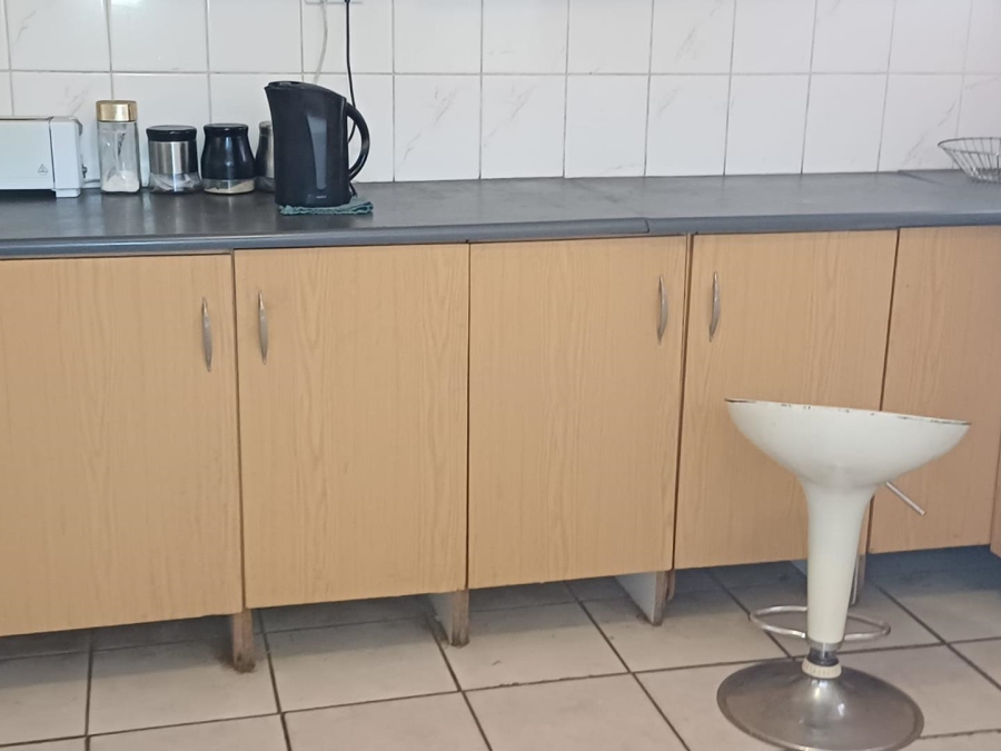 7 Bedroom Property for Sale in Kenilworth Gauteng