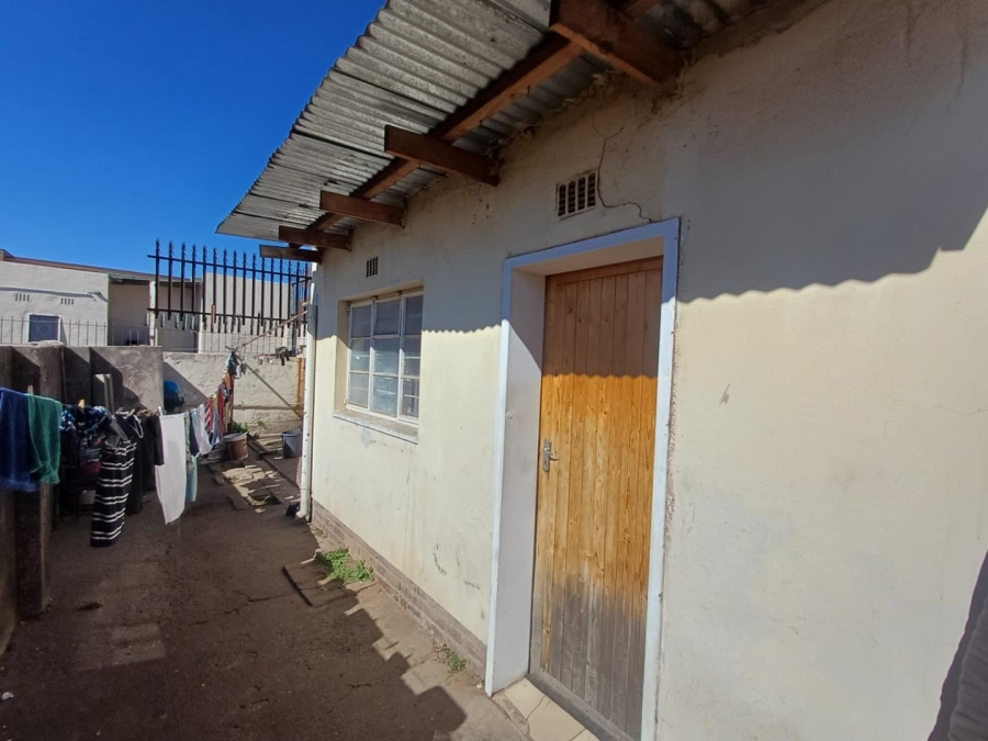 7 Bedroom Property for Sale in Kenilworth Gauteng