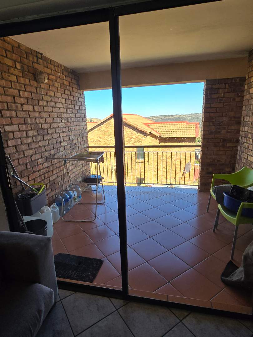 2 Bedroom Property for Sale in Winchester Hills Gauteng