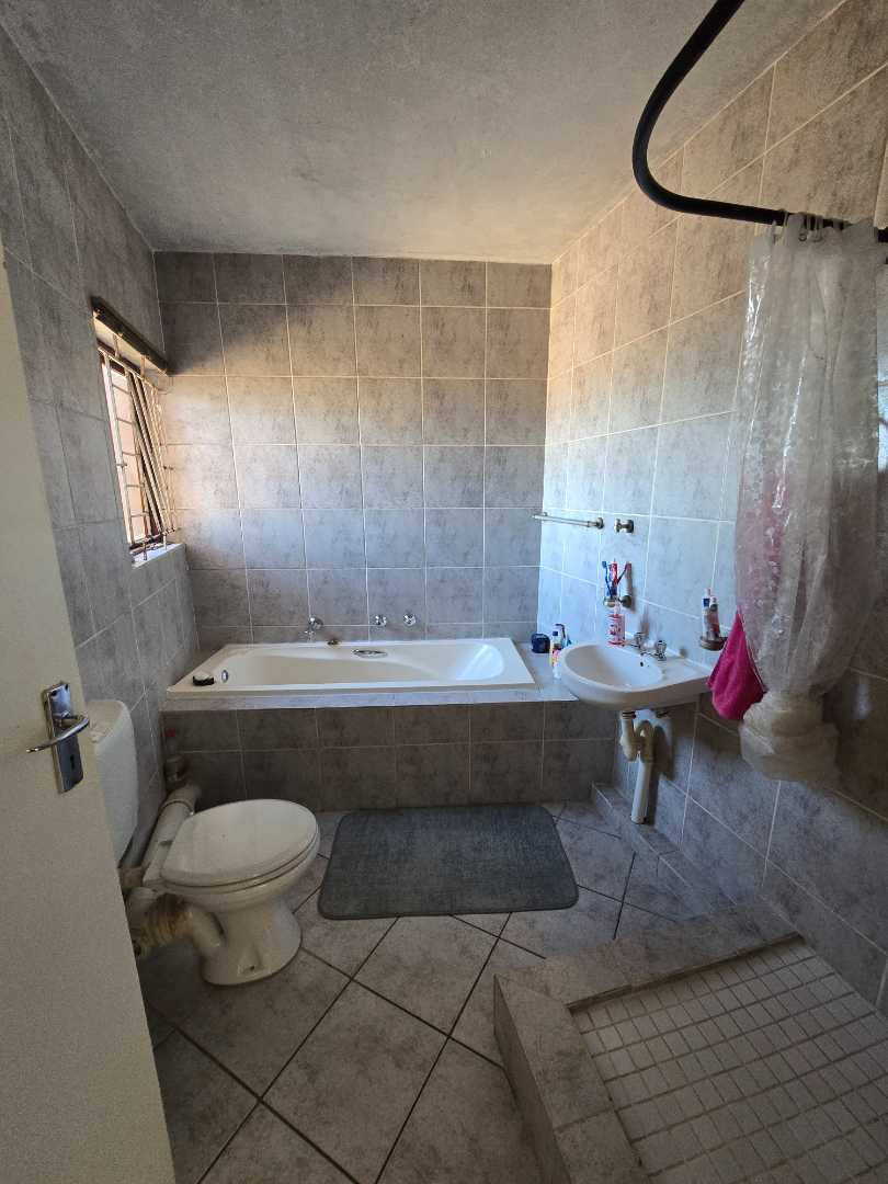 2 Bedroom Property for Sale in Winchester Hills Gauteng