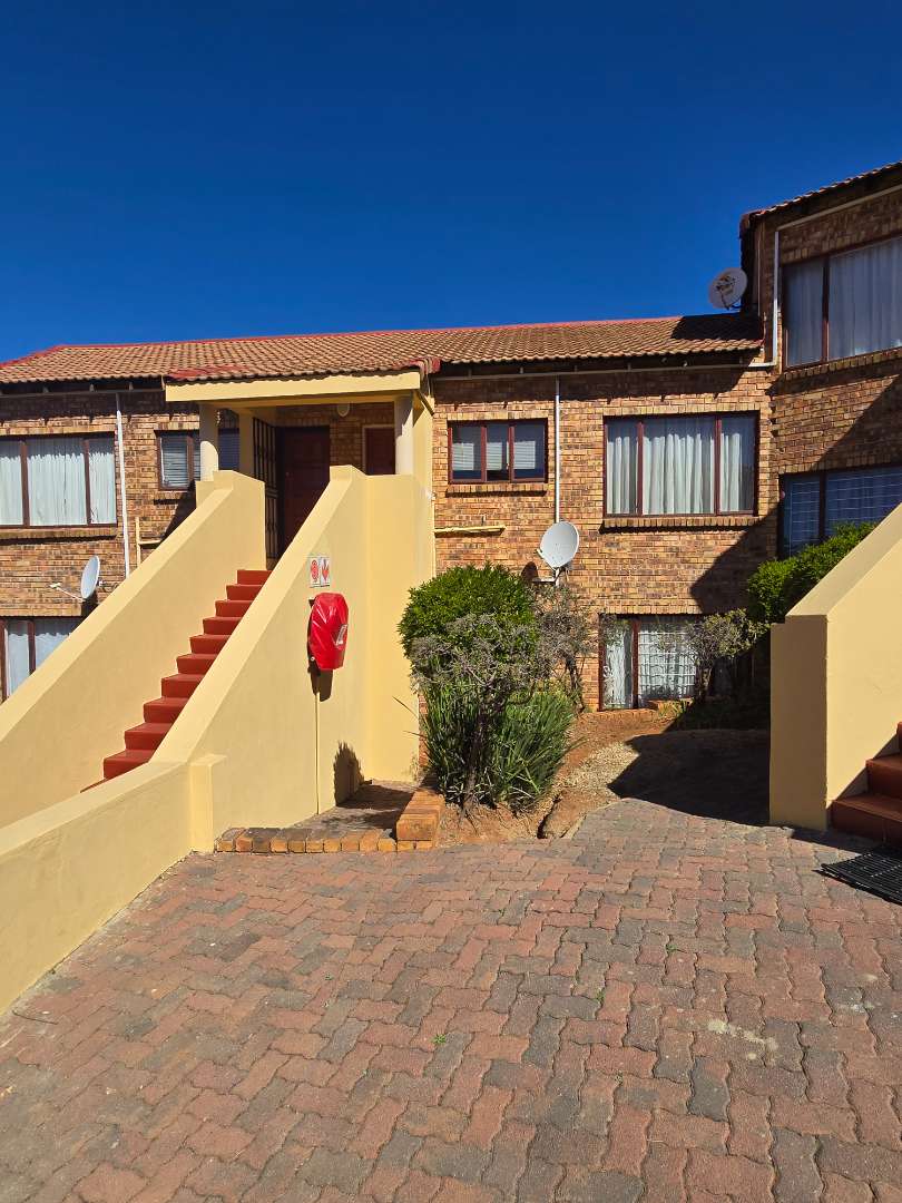 2 Bedroom Property for Sale in Winchester Hills Gauteng