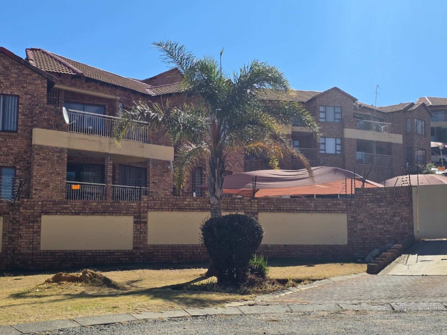 2 Bedroom Property for Sale in Winchester Hills Gauteng