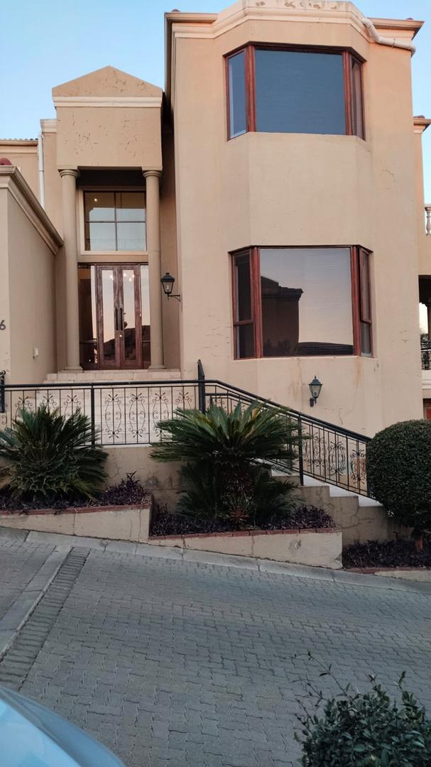 5 Bedroom Property for Sale in Bassonia Gauteng