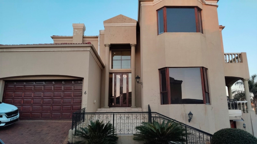 5 Bedroom Property for Sale in Bassonia Gauteng
