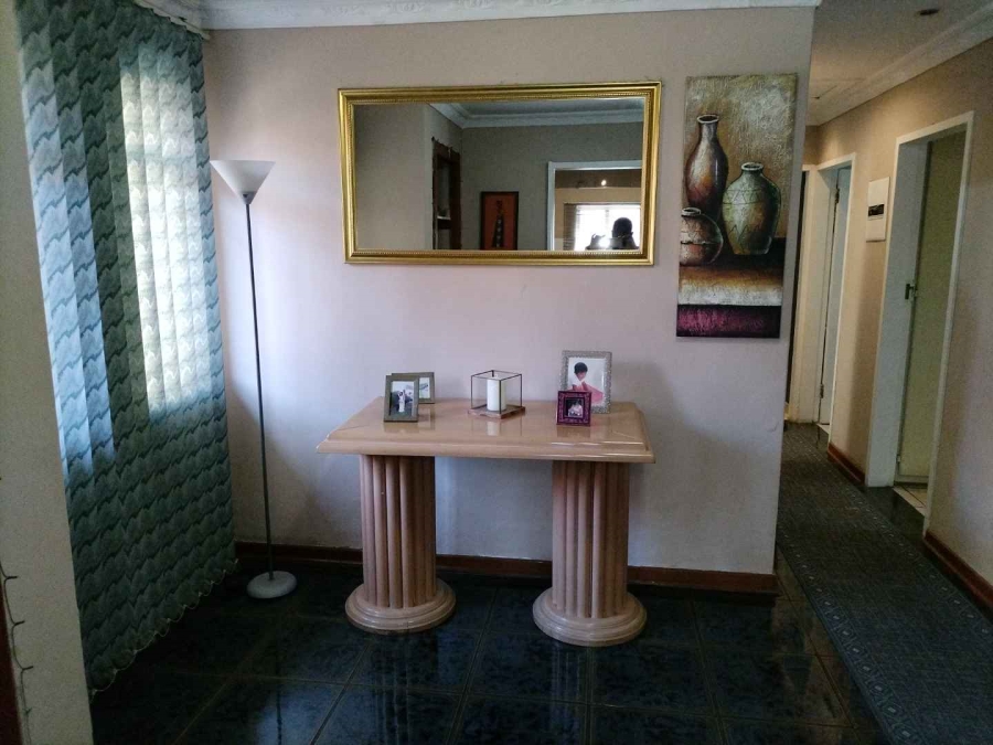 4 Bedroom Property for Sale in Lenasia Gauteng