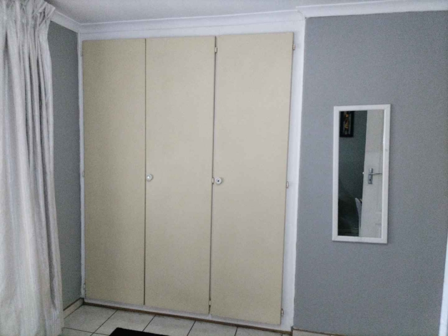4 Bedroom Property for Sale in Lenasia Gauteng