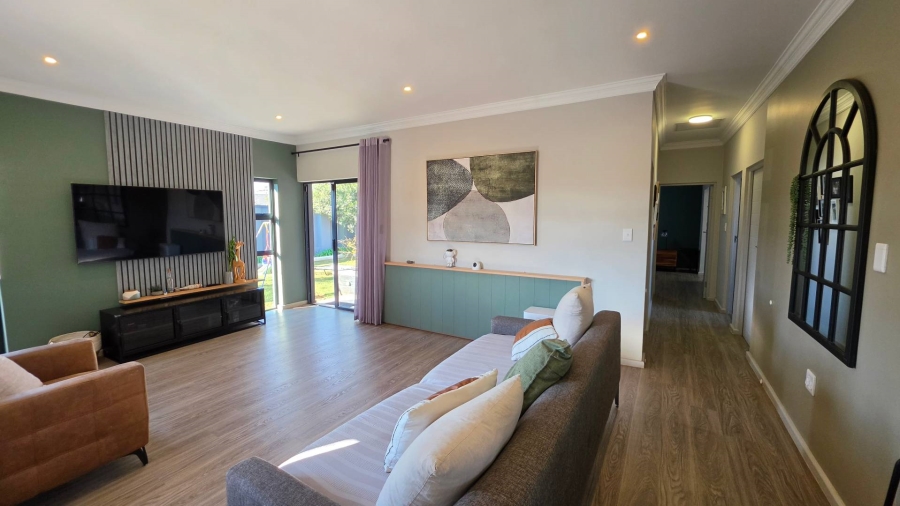 3 Bedroom Property for Sale in Country View Gauteng