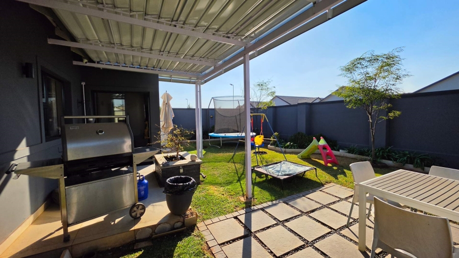 3 Bedroom Property for Sale in Country View Gauteng