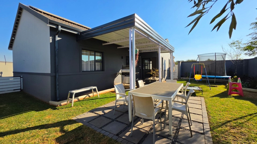 3 Bedroom Property for Sale in Country View Gauteng