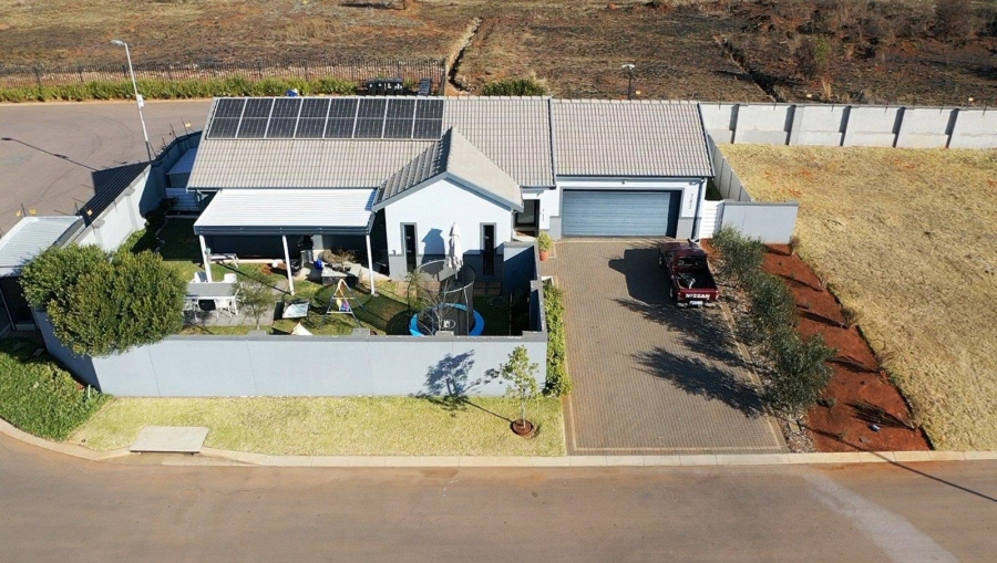 3 Bedroom Property for Sale in Country View Gauteng