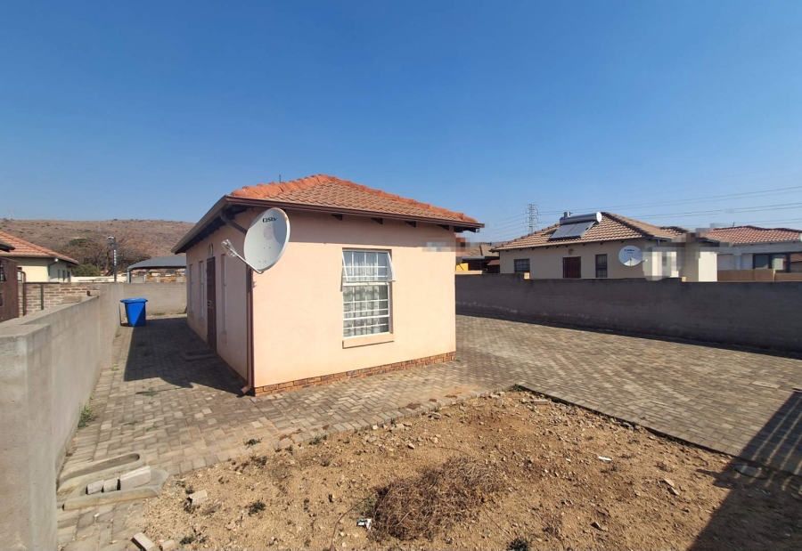3 Bedroom Property for Sale in Kirkney Gauteng