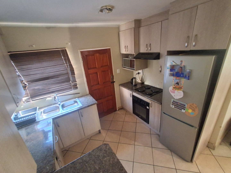 3 Bedroom Property for Sale in Kirkney Gauteng