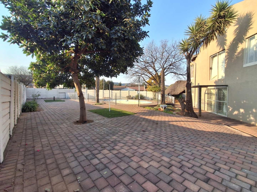 4 Bedroom Property for Sale in Elandspoort Gauteng