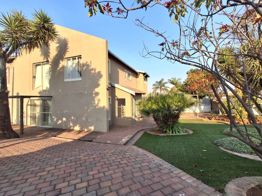 4 Bedroom Property for Sale in Elandspoort Gauteng