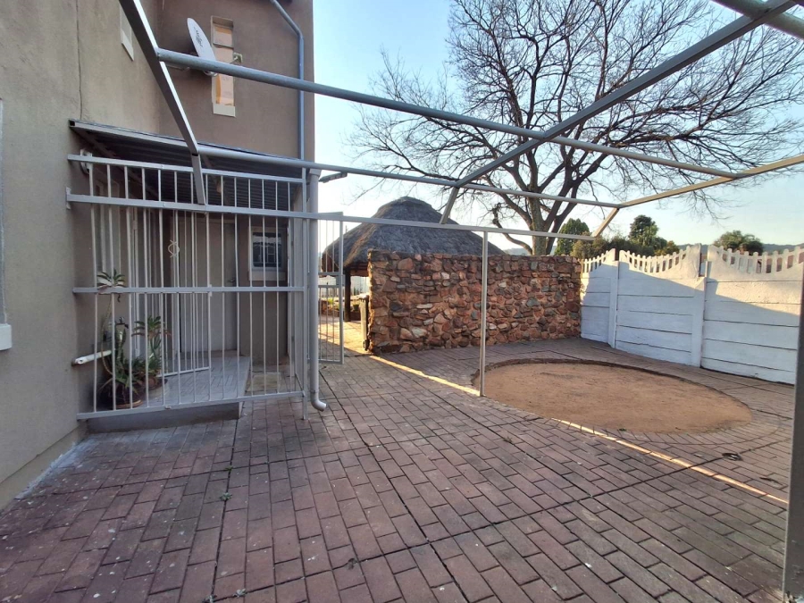 4 Bedroom Property for Sale in Elandspoort Gauteng