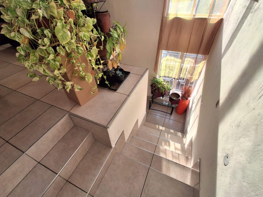 4 Bedroom Property for Sale in Elandspoort Gauteng