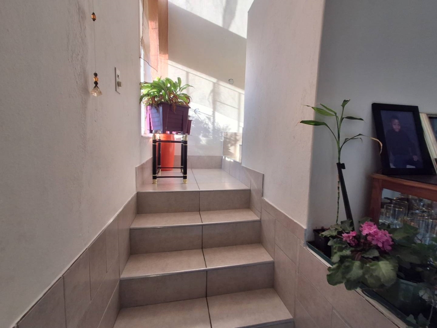 4 Bedroom Property for Sale in Elandspoort Gauteng