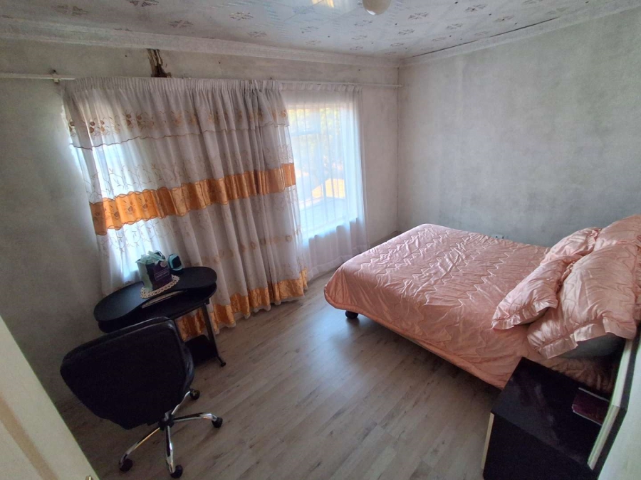 4 Bedroom Property for Sale in Elandspoort Gauteng