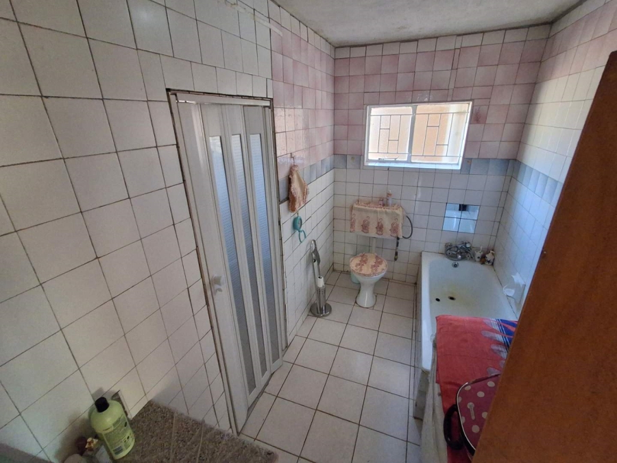 4 Bedroom Property for Sale in Elandspoort Gauteng