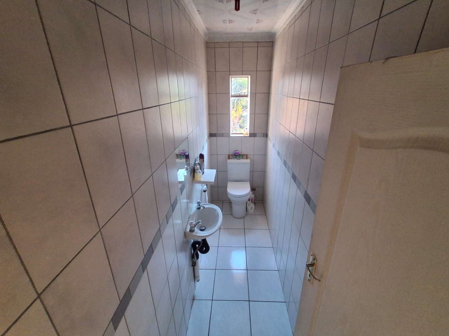 4 Bedroom Property for Sale in Elandspoort Gauteng