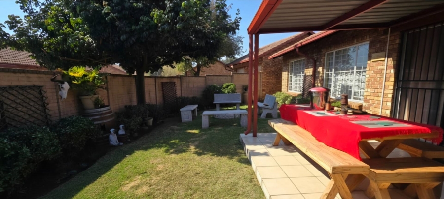 3 Bedroom Property for Sale in Equestria Gauteng
