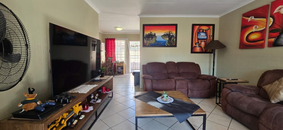 3 Bedroom Property for Sale in Equestria Gauteng