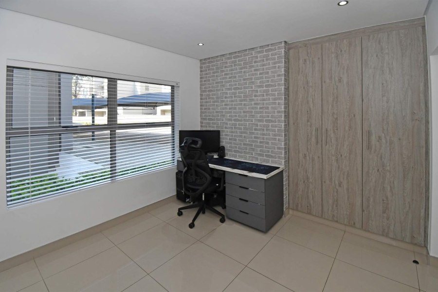 3 Bedroom Property for Sale in Broadacres Gauteng
