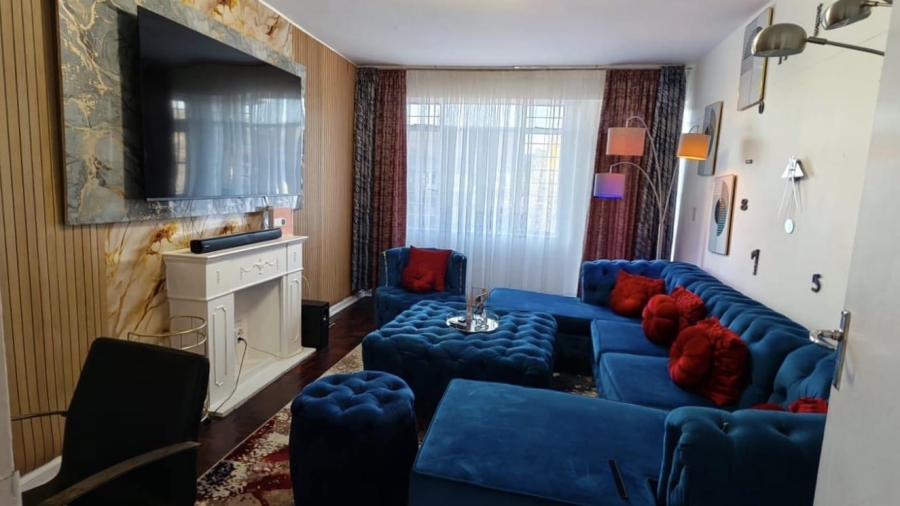 1 Bedroom Property for Sale in Waverley Gauteng