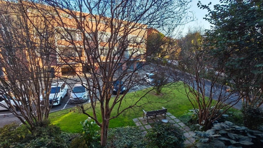 1 Bedroom Property for Sale in Waverley Gauteng