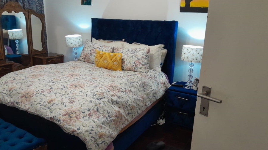 1 Bedroom Property for Sale in Waverley Gauteng