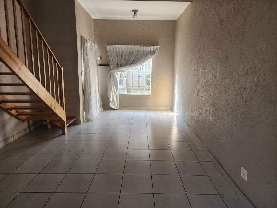 2 Bedroom Property for Sale in Bassonia Gauteng