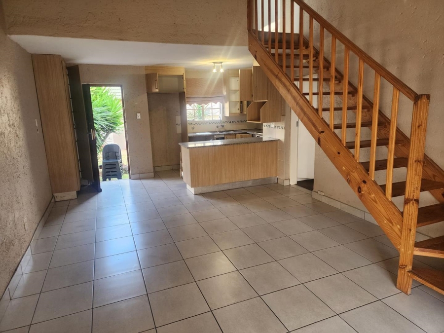 2 Bedroom Property for Sale in Bassonia Gauteng