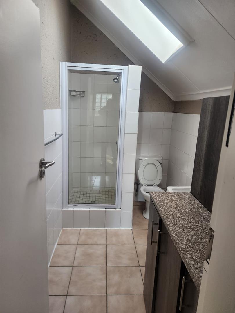 2 Bedroom Property for Sale in Bassonia Gauteng
