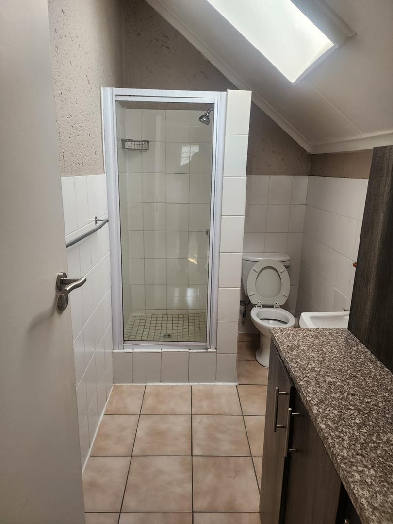 2 Bedroom Property for Sale in Bassonia Gauteng