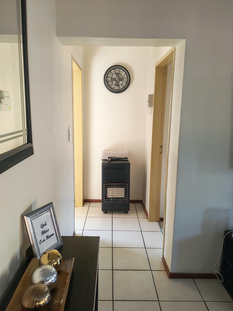 2 Bedroom Property for Sale in Winchester Hills Gauteng