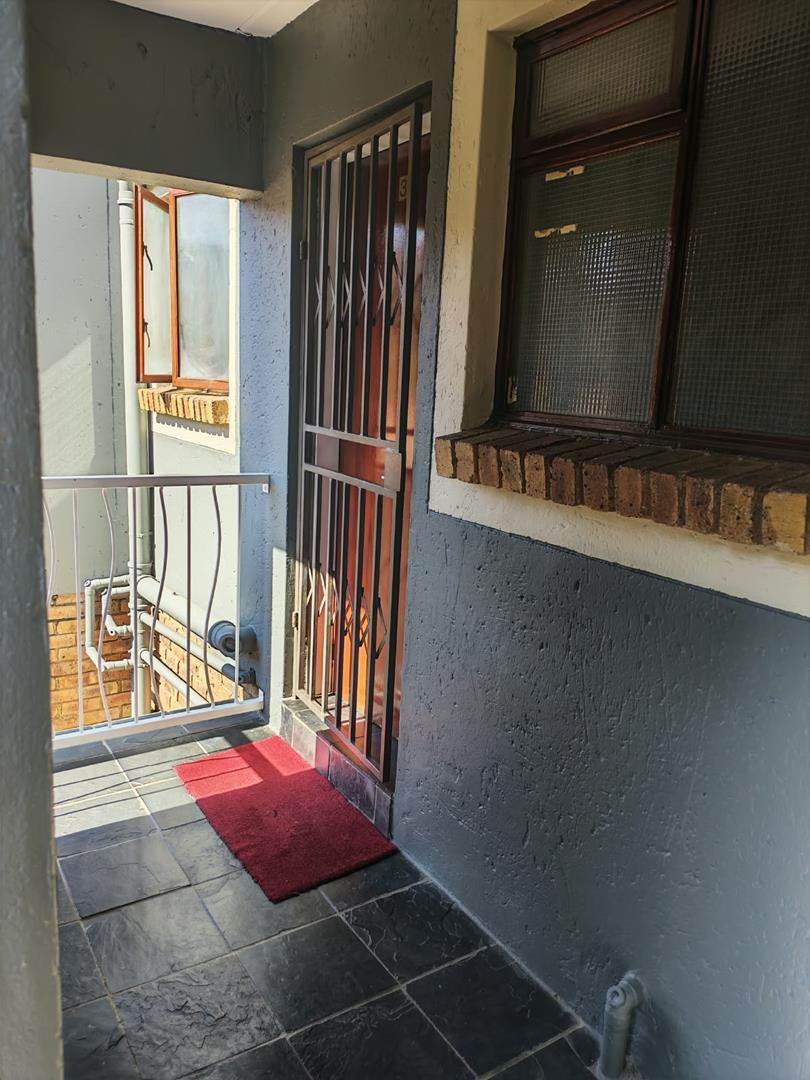 2 Bedroom Property for Sale in Winchester Hills Gauteng