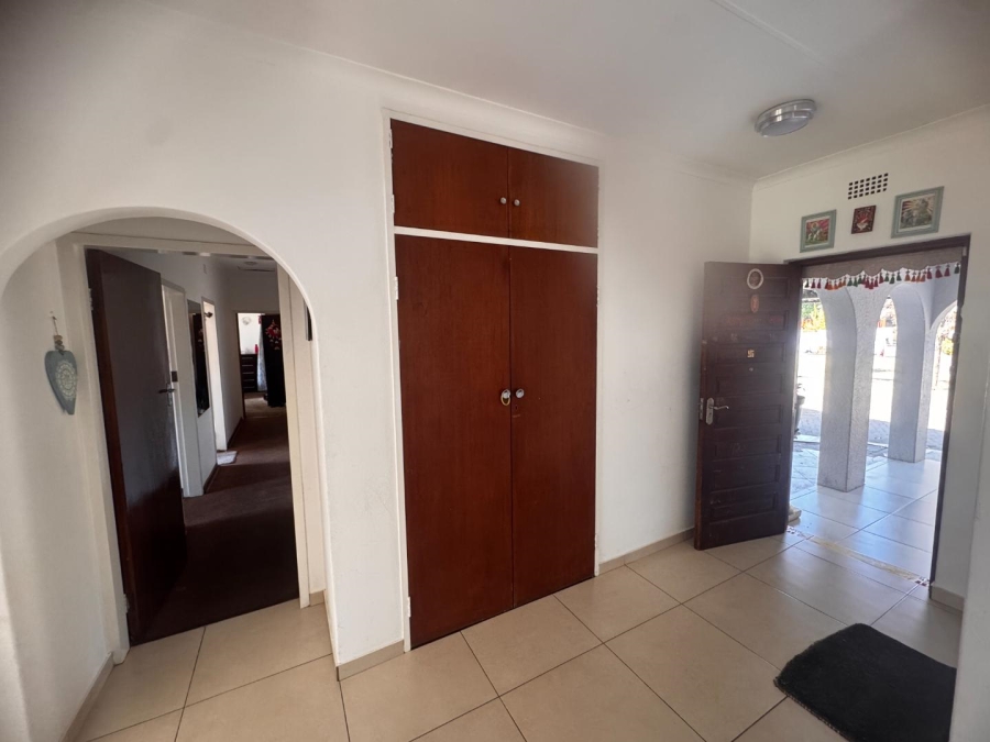 4 Bedroom Property for Sale in Brackenhurst Gauteng