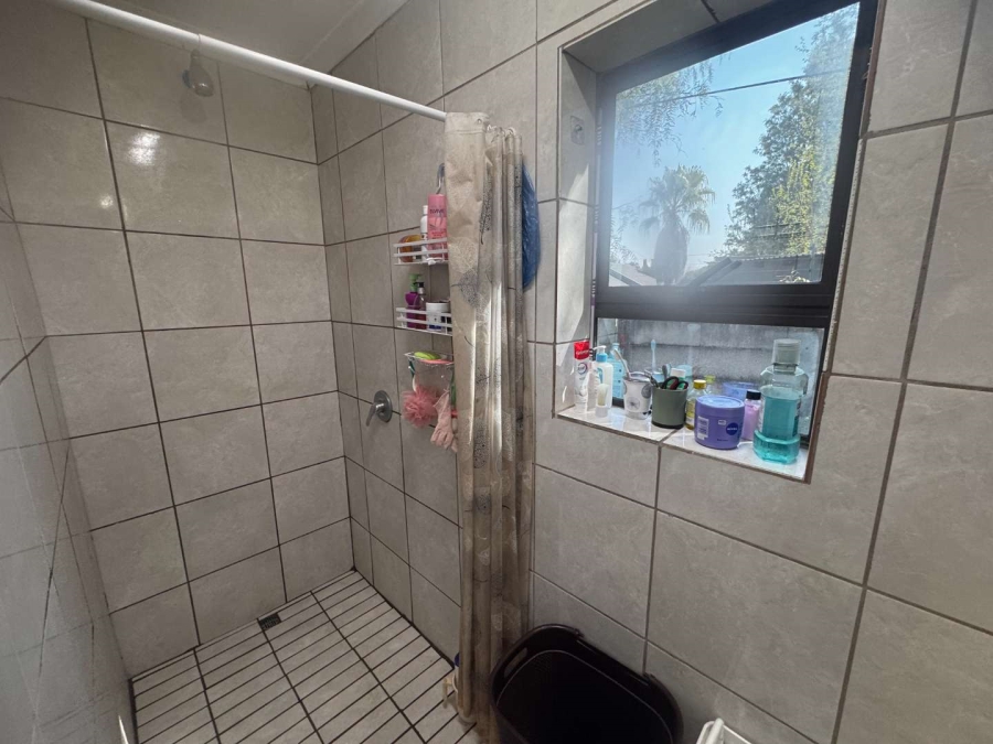 4 Bedroom Property for Sale in Brackenhurst Gauteng