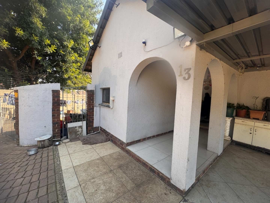 4 Bedroom Property for Sale in Brackenhurst Gauteng
