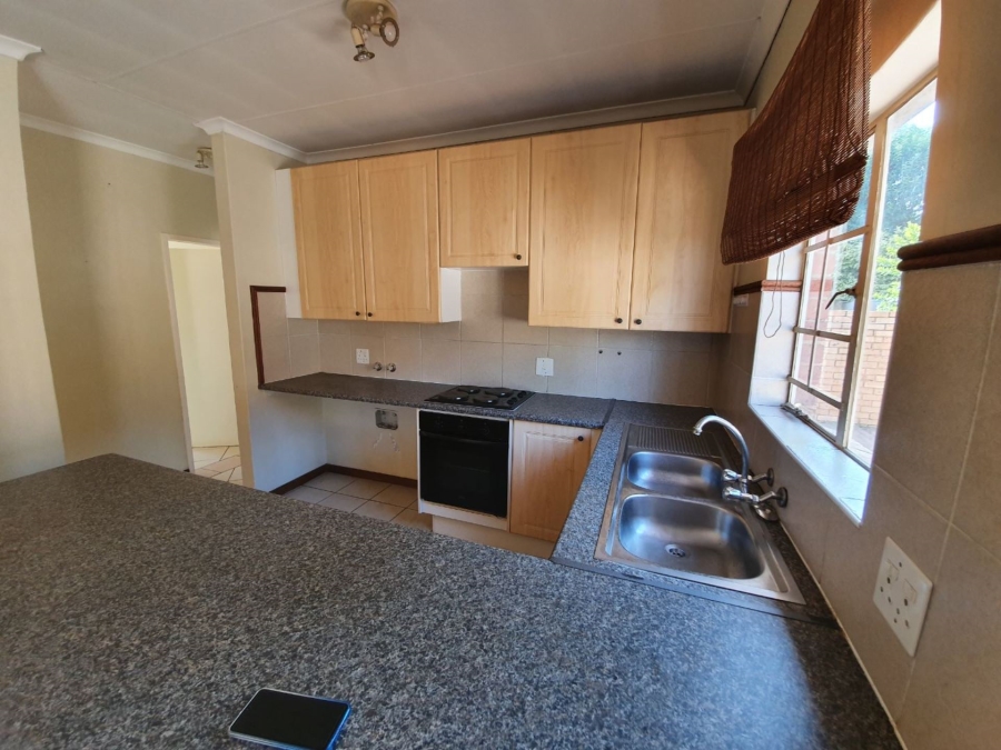 To Let 2 Bedroom Property for Rent in Equestria Gauteng
