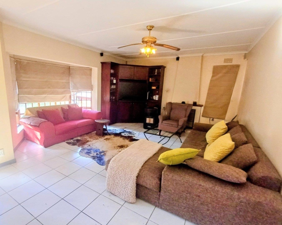 3 Bedroom Property for Sale in Highway Gardens Gauteng