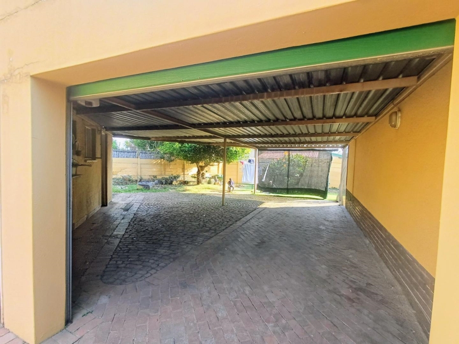 3 Bedroom Property for Sale in Highway Gardens Gauteng