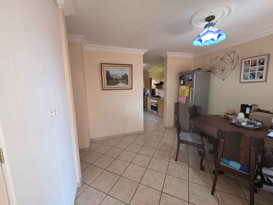 To Let 3 Bedroom Property for Rent in The Wilds Gauteng