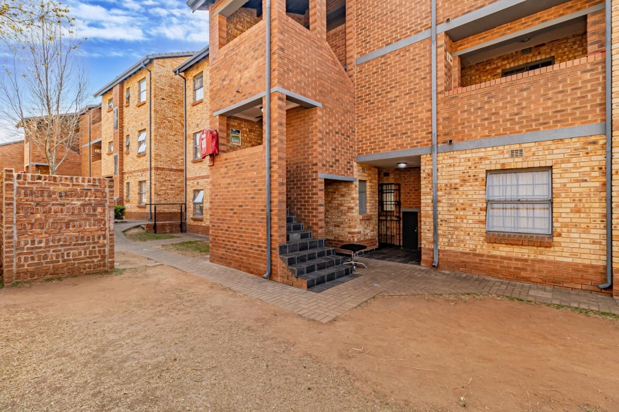 1 Bedroom Property for Sale in Midrand Gauteng
