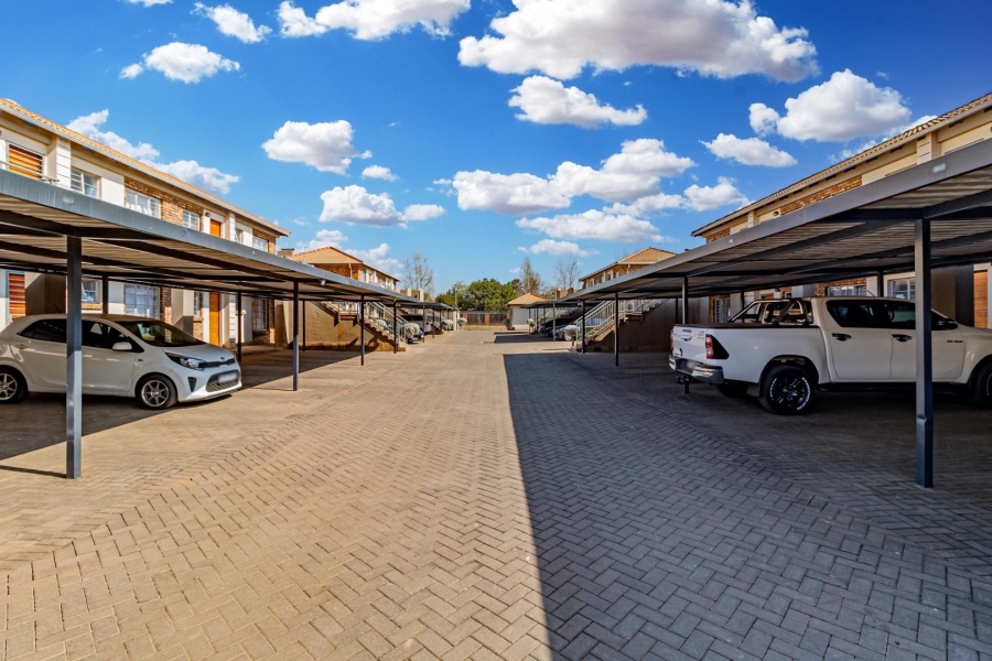2 Bedroom Property for Sale in Pretoria West Gauteng