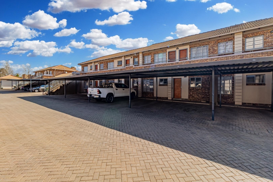2 Bedroom Property for Sale in Pretoria West Gauteng
